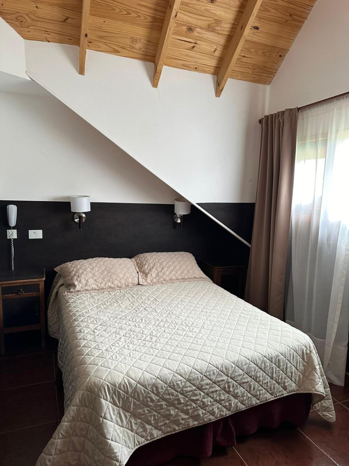 Meulen Hosteria Y Apart El Calafate Exteriör bild
